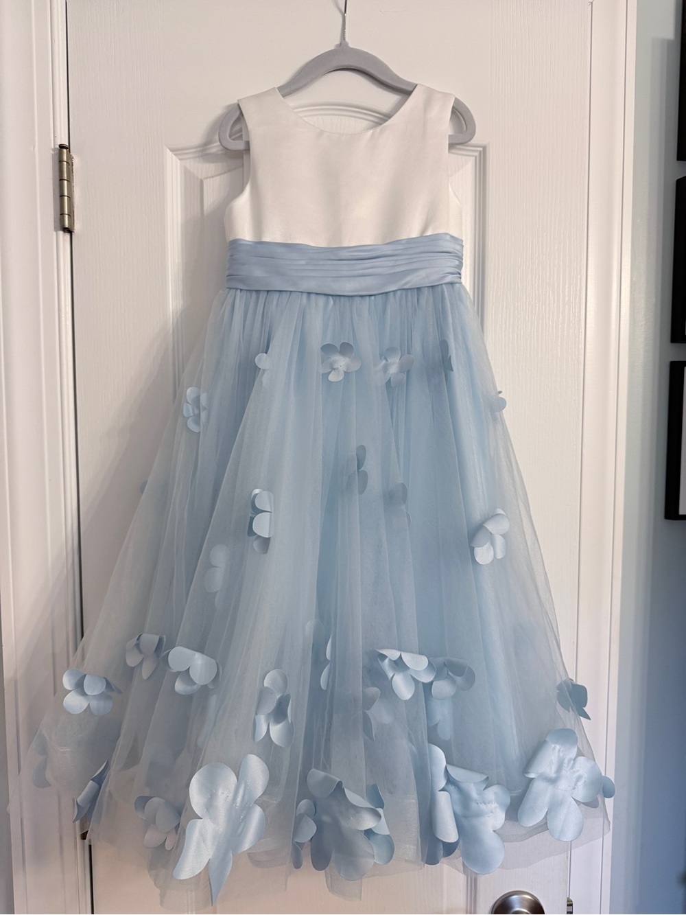 AZAZIE Flower Girl Wedding Dress, 5, Worn 1x, Blue White Floral, tulle, satin